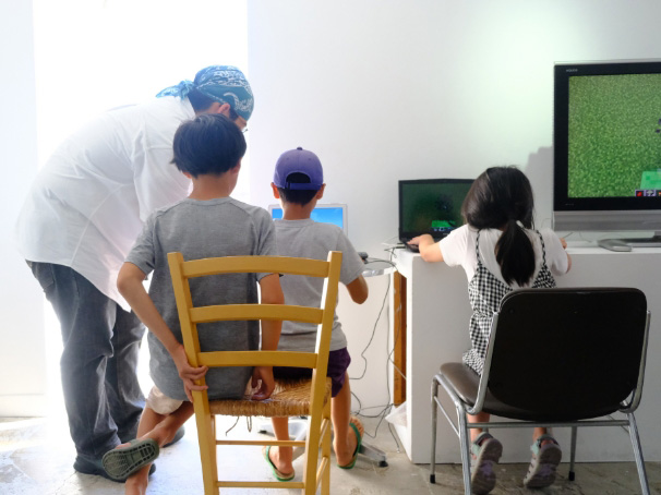 ティンカリング　～身近なもの、こわしたり、つくったり～の体験活動の流れのイメージ画像④